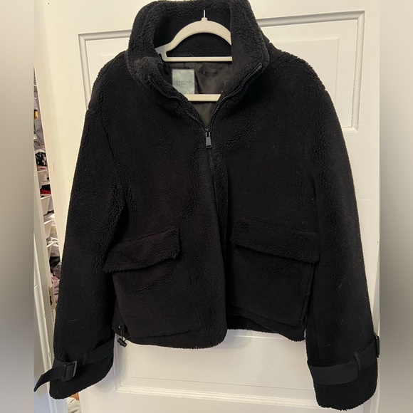 Sherpa Cropped Jacket - Picture 1 of 4